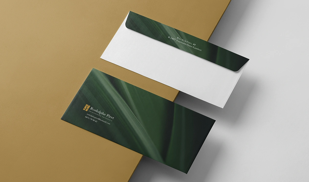 Mockup d'une enveloppe recto et verso de Rodolphe Piret